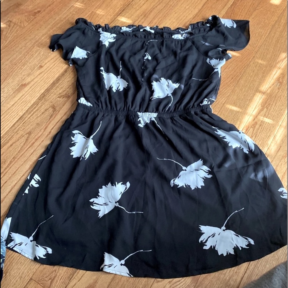 Maurices brand s L flowy dress